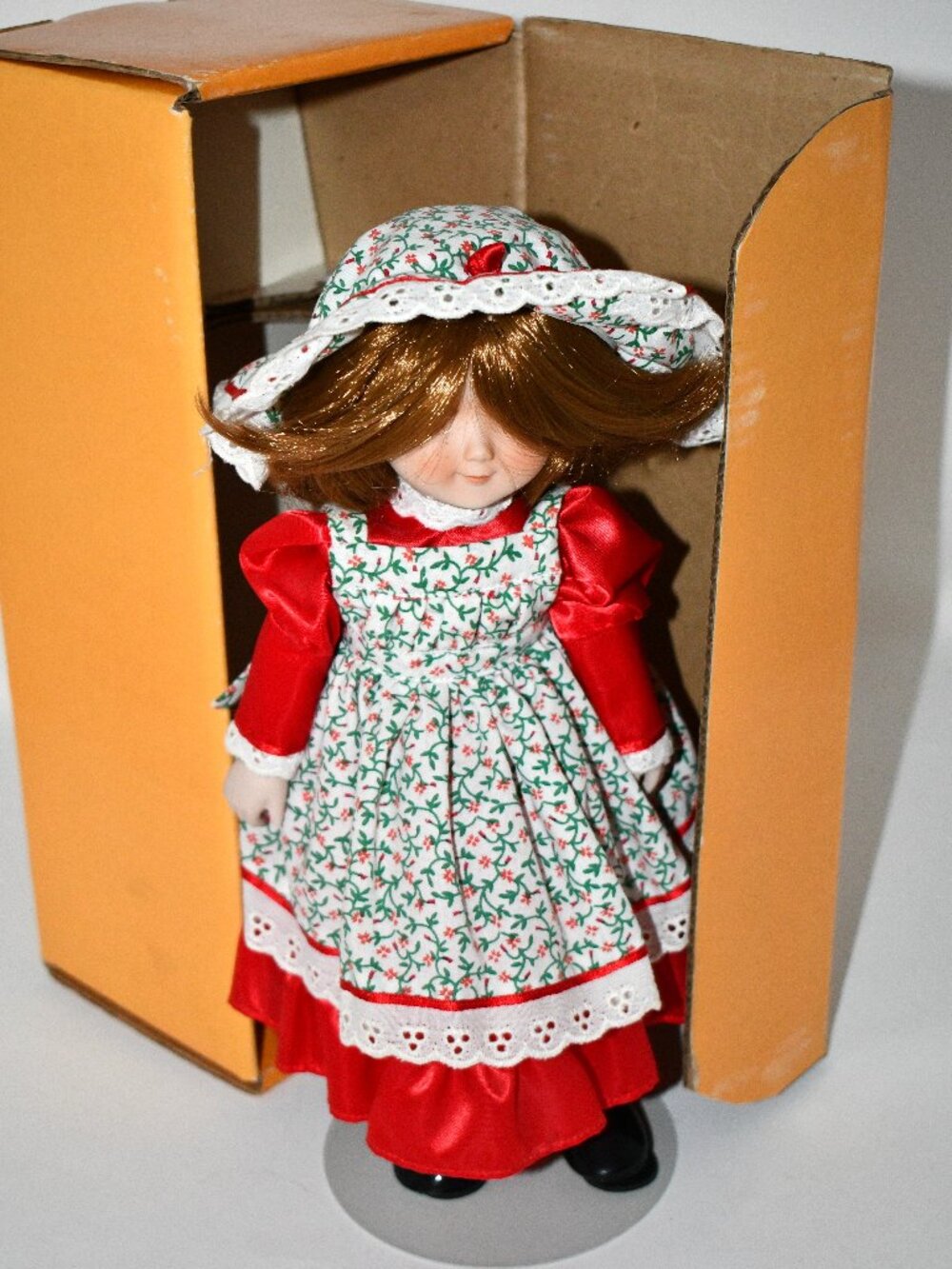 Vintage 1984 Gorham Holly Hobbie Fall Porcelain Doll HH11 Four Seasons w/ Box